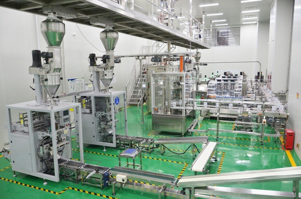 走進雅泰乳業(yè)，探秘十萬級無塵車間生產(chǎn)線